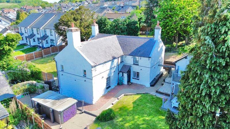 4 bed farmhouse for saleOxwich Road, Colwyn Bay LL28