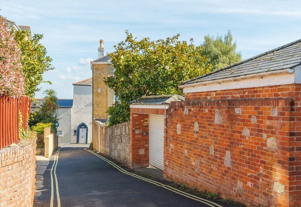 Additional image 36 of 3 bed semi-detached house for saleCowes, Isle Of Wight PO31
