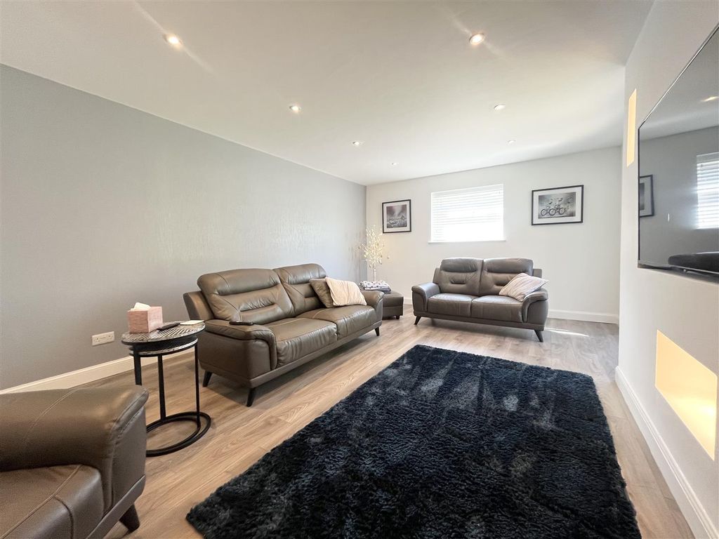 Additional image 60 of 5 bed detached house for salePark Lane, Congleton CW12