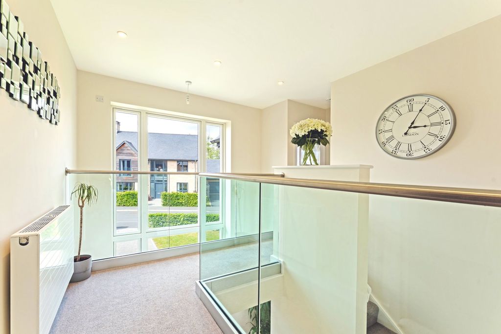 Additional image 16 of 4 bed detached house for saleLake Drive, Weldon, Corby, Northamptonshire NN17