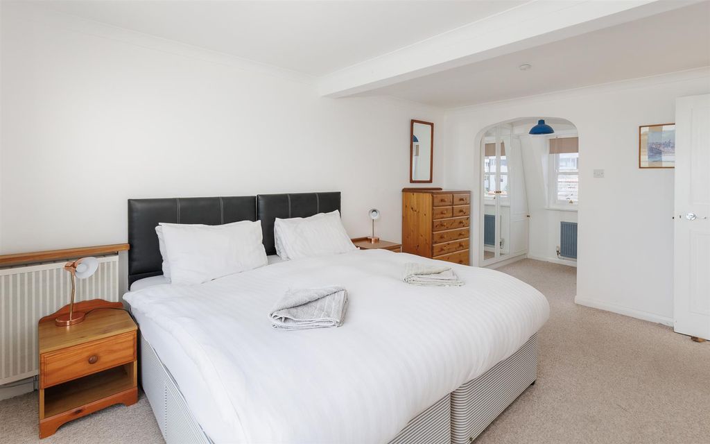 Additional image 10 of 5 bed terraced house for saleCowes, Isle Of Wight PO31