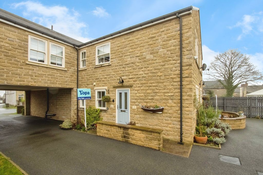 Additional image 6 of 2 bed flat for saleHalifax Road, Liversedge WF15
