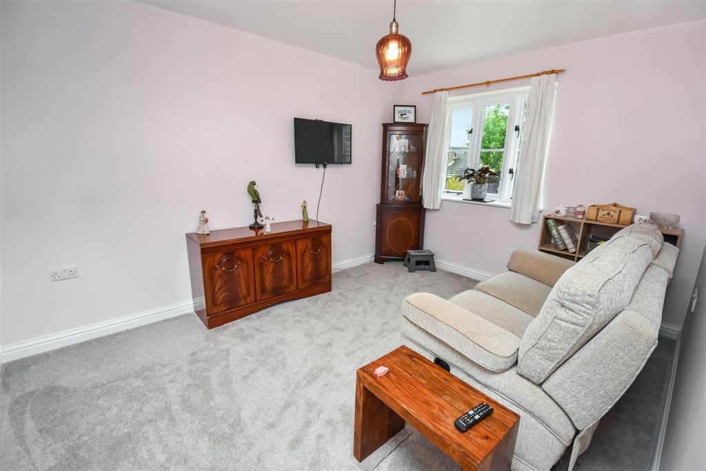Additional image 10 of 4 bed detached house for saleNN17, Lorraine Gardens, Weldon