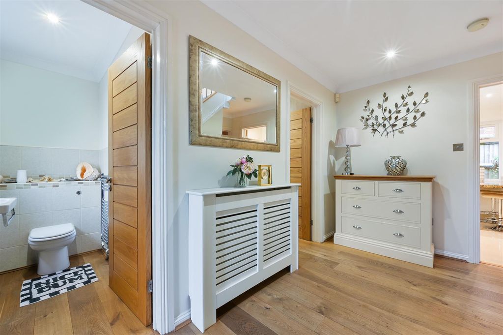 Additional image 17 of 4 bed detached house for saleWoodfield Hill, Chipstead CR5