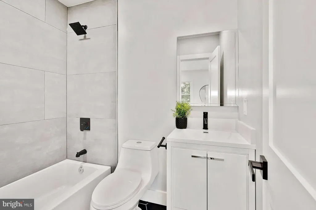 Additional image 6 of 420 20th Street NE, Washington, DC 20002