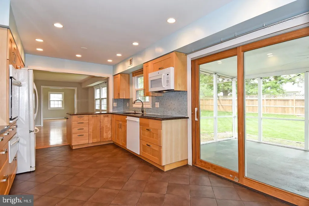 Additional image 8 of 4324 Moylan Lane, Fairfax, VA 22033