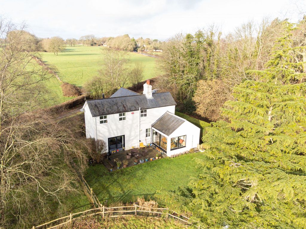 4 bed detached house for saleTurners Hill Road, Worth RH10