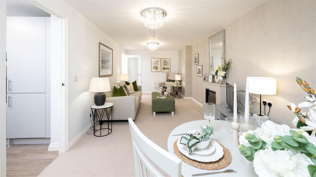 Additional image 4 of 1 bed flat for saleVictoria Road, Cranleigh GU6