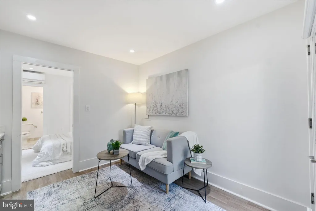 Additional image 30 of 401 11th Street SE, Washington, DC 20003