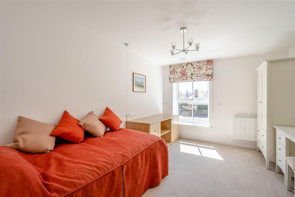 Additional image 12 of 2 bed flat for saleLancer House, Butt Road, Colchester CO2