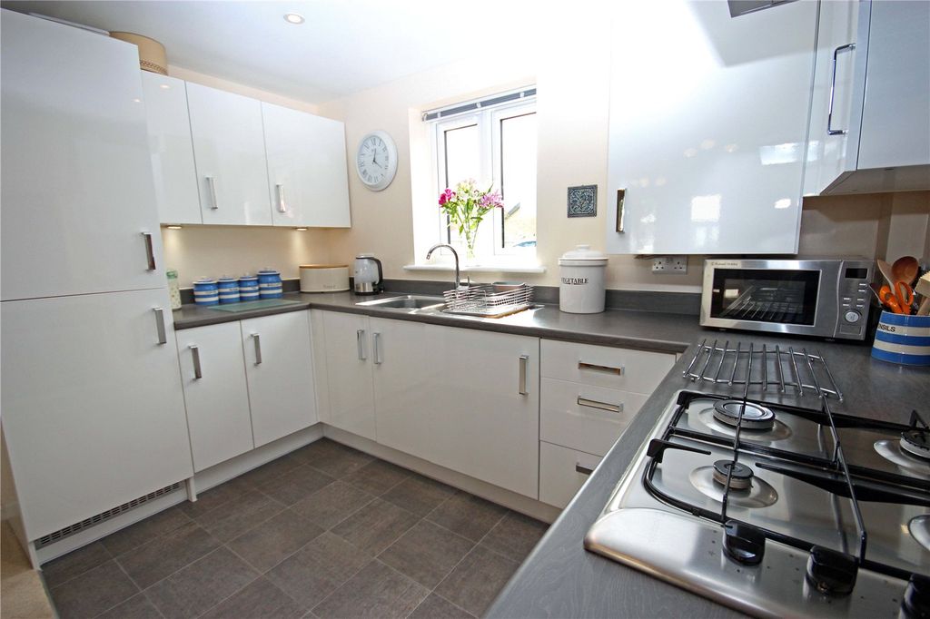 2 bed flat for saleShearwater Way, Seaton, Devon EX12 photo 4