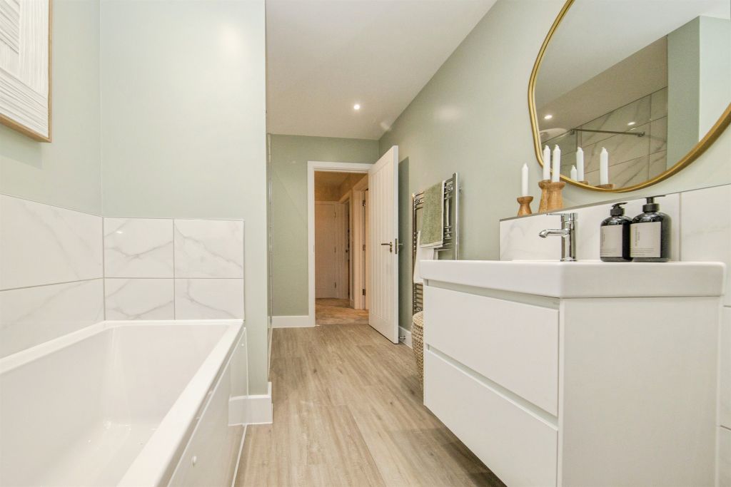Additional image 3 of 4 bed detached house for saleBraiswick, Colchester CO4