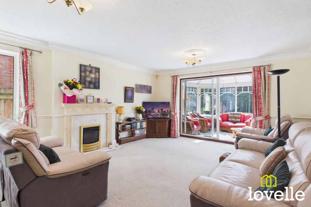 4 bed detached house for saleSpencer Way, Cottingham, East Riding Of Yorkshire HU16 photo 5