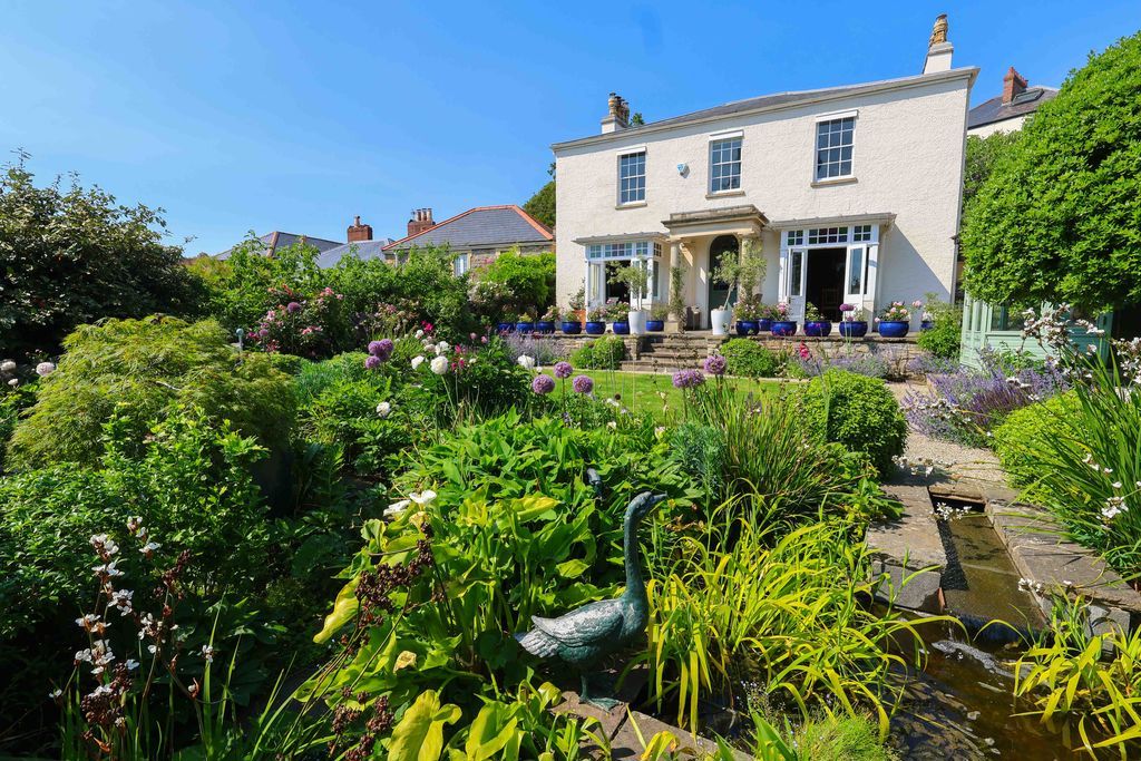 4 bed detached house for saleHighdale Road, Clevedon BS21
