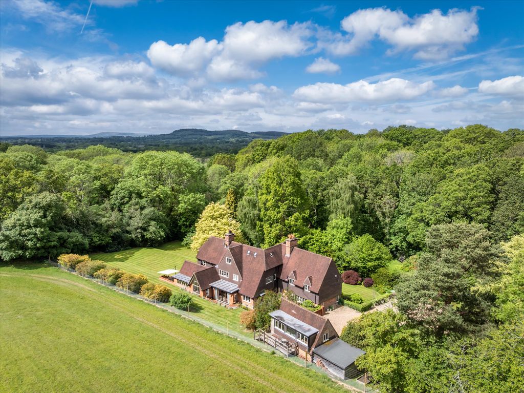 6 bed detached house for saleSmithwood Common, Cranleigh, Surrey, . GU6