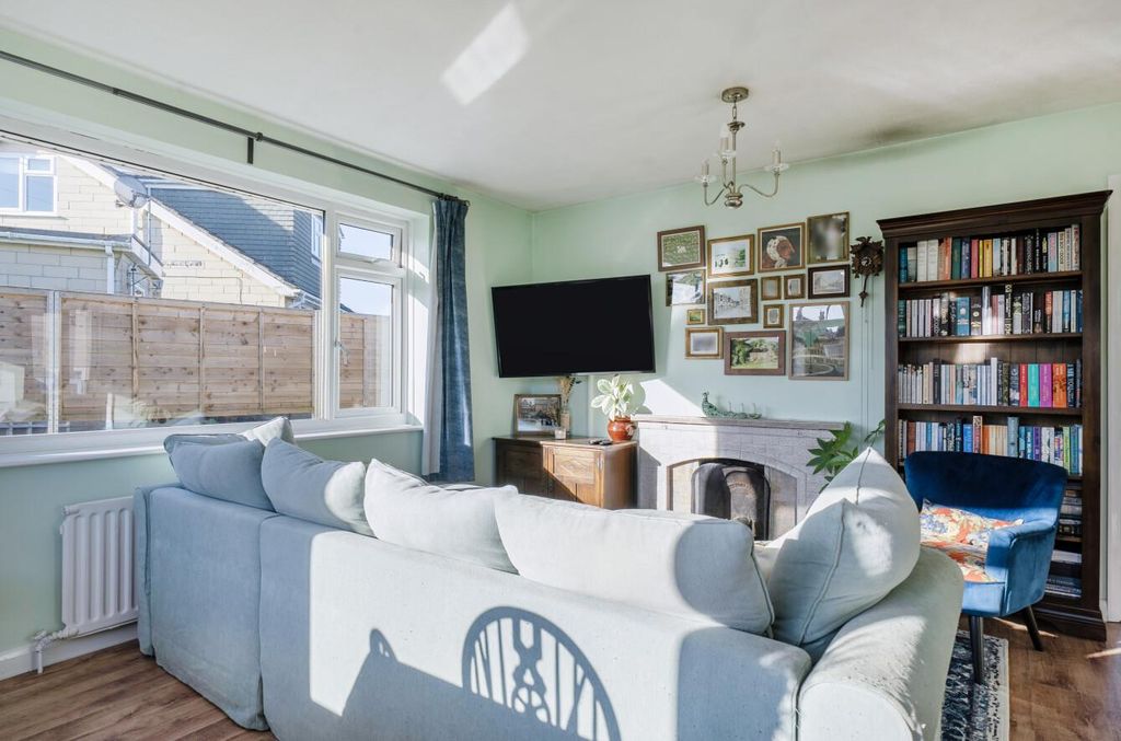 Additional image 8 of 2 bed detached bungalow for saleTellcroft Close, Corsham SN13
