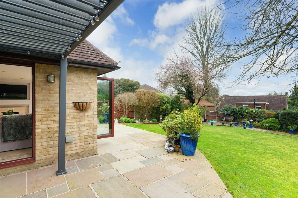 Additional image 31 of 4 bed detached house for saleWoodfield Hill, Chipstead CR5