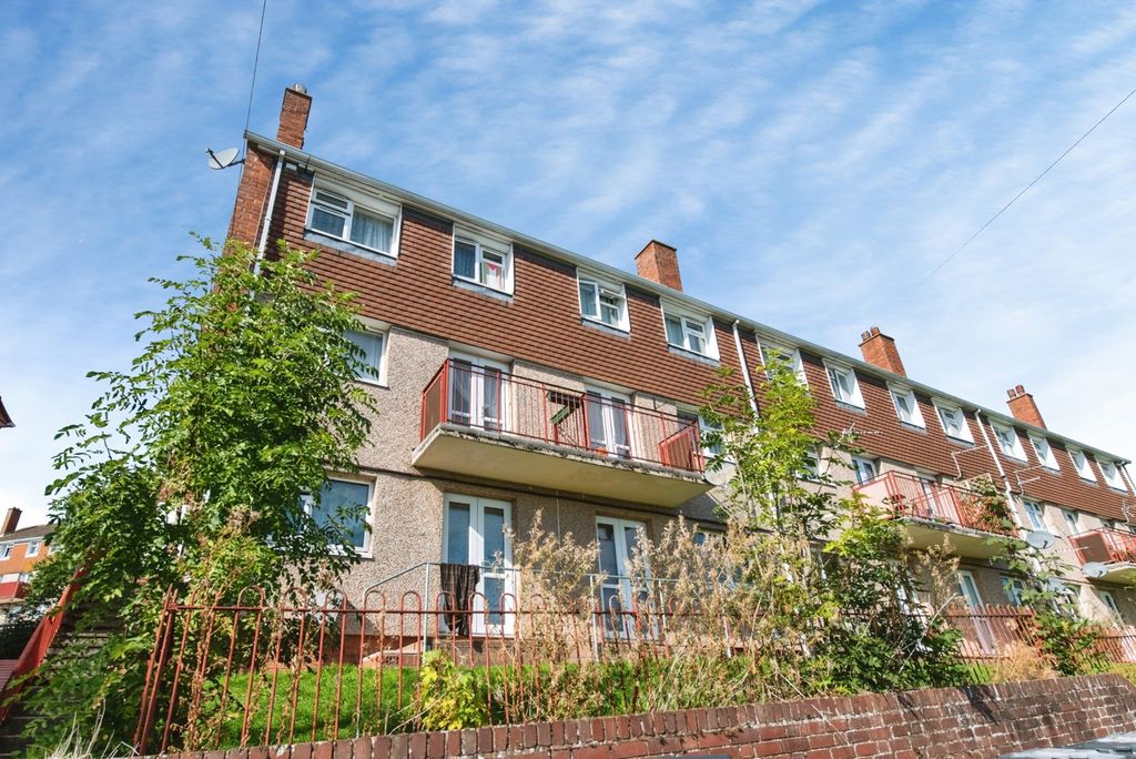 1 bed flat for saleHaccombe Close, Exeter, Devon EX4