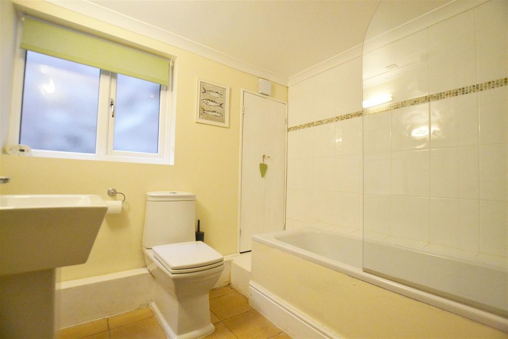 Additional image 14 of 2 bed flat for saleWogan Terrace, Saundersfoot SA69