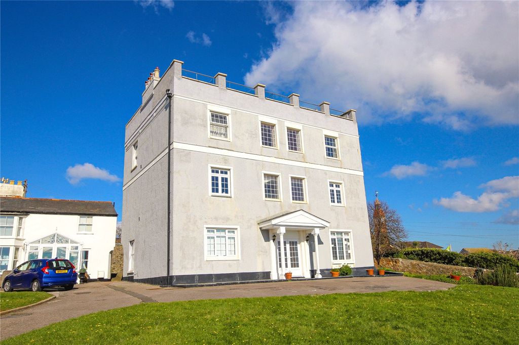 2 bed flat for saleWashington House, Castle Hill, Seaton, Devon EX12