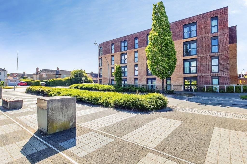 1 bed flat for saleStation Road, Corby NN17