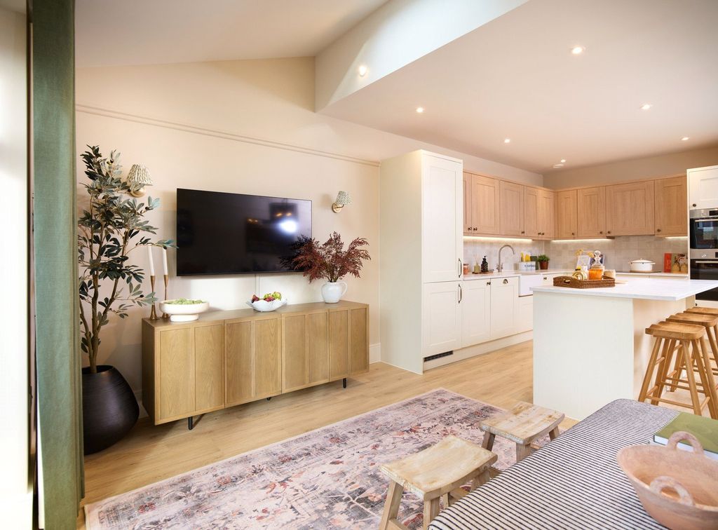 Additional image 11 of 4 bed semi-detached house for saleLeighwood Fields, Cranleigh, Surrey GU6