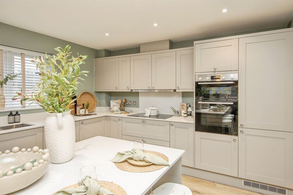 Additional image 8 of 4 bed detached house for saleBraiswick, Colchester CO4