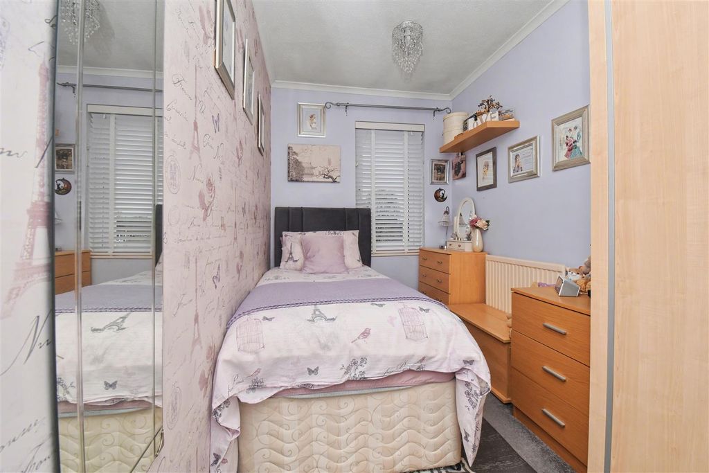 Additional image 7 of 3 bed flat for saleNN18, Epsom Walk, Corby