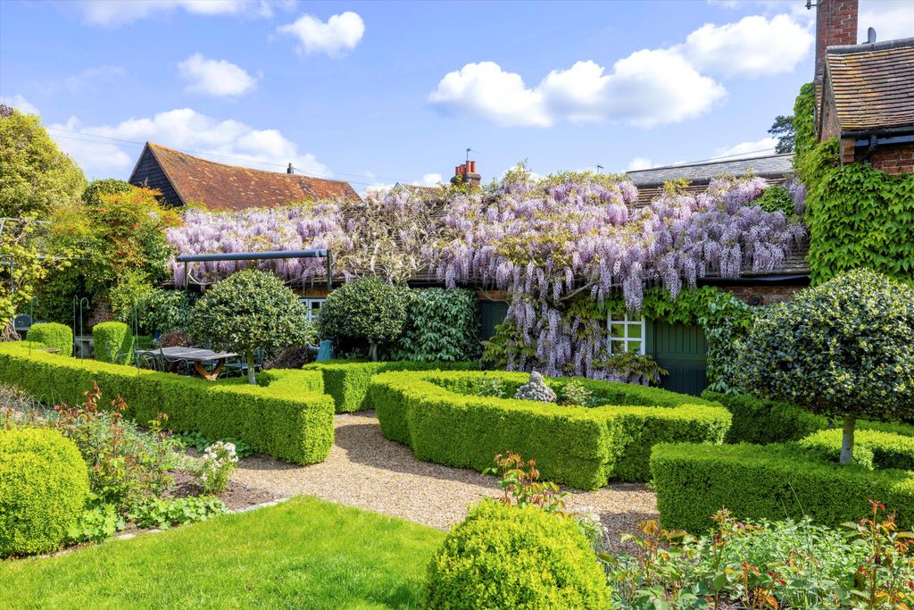 Additional image 3 of 5 bed detached house for saleMill Road, Cobham, Surrey KT11