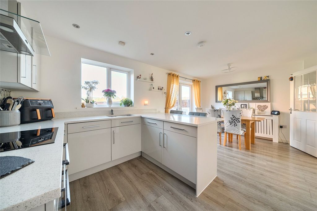 Additional image 11 of 4 bed detached house for saleWillow Walk, Crediton, Devon EX17
