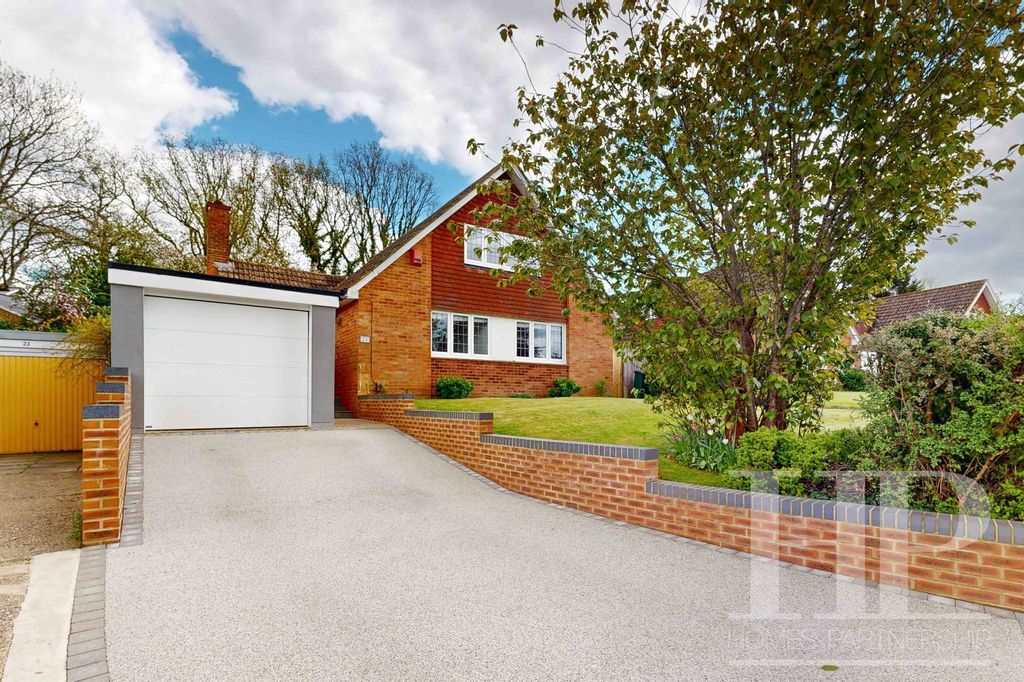 4 bed detached house for saleThe Millbank, Crawley RH11