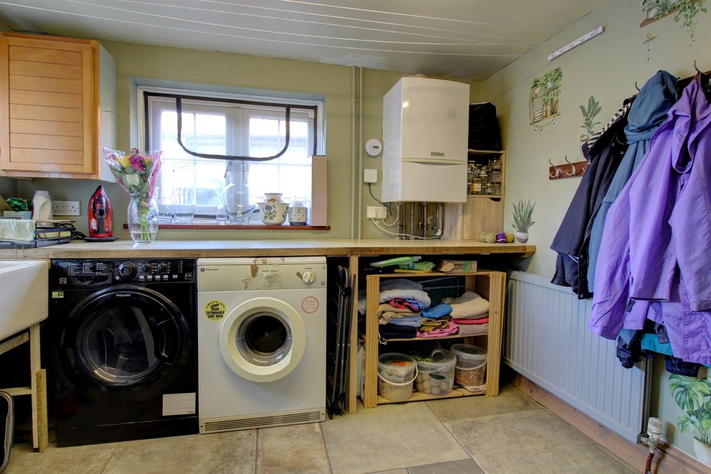 Additional image 11 of 4 bed detached house for saleIpswich Road, Colchester CO4