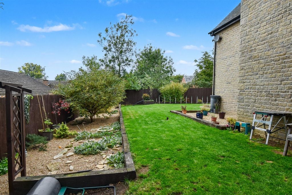 Additional image 32 of 4 bed detached house for saleNN17, Lorraine Gardens, Weldon