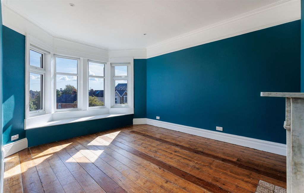 Additional image 7 of 5 bed detached house for saleCowes, Isle Of Wight PO31