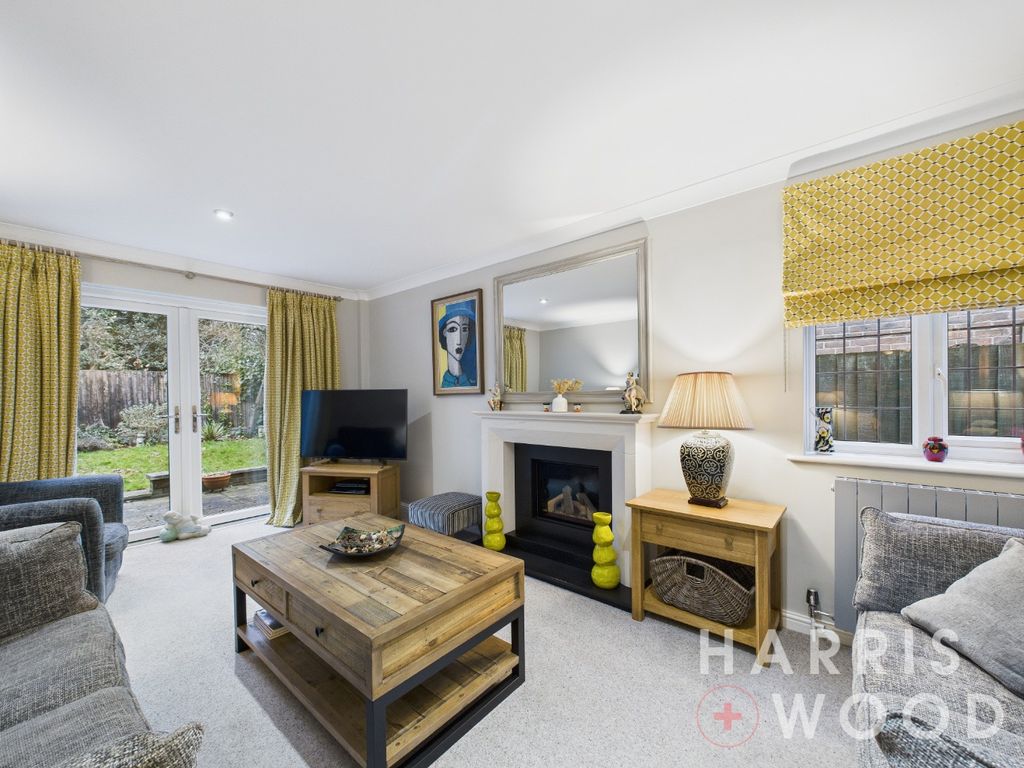 4 bed detached house for saleCarshalton End, Colchester, Essex CO3 photo 3