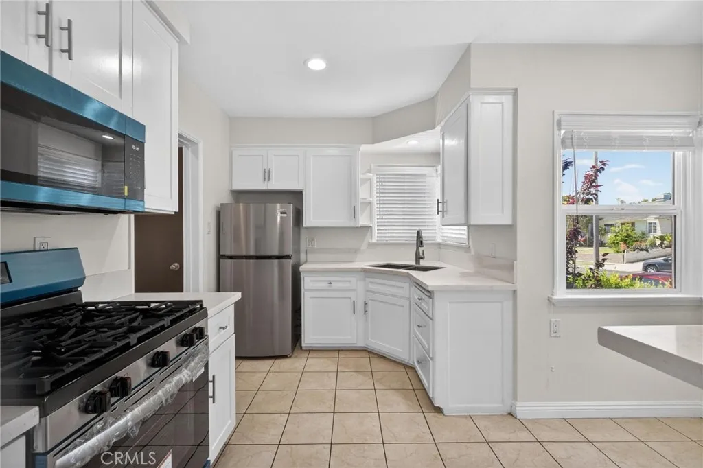 Additional image 20 of 610 E Fairview Boulevard, Inglewood, CA 90302