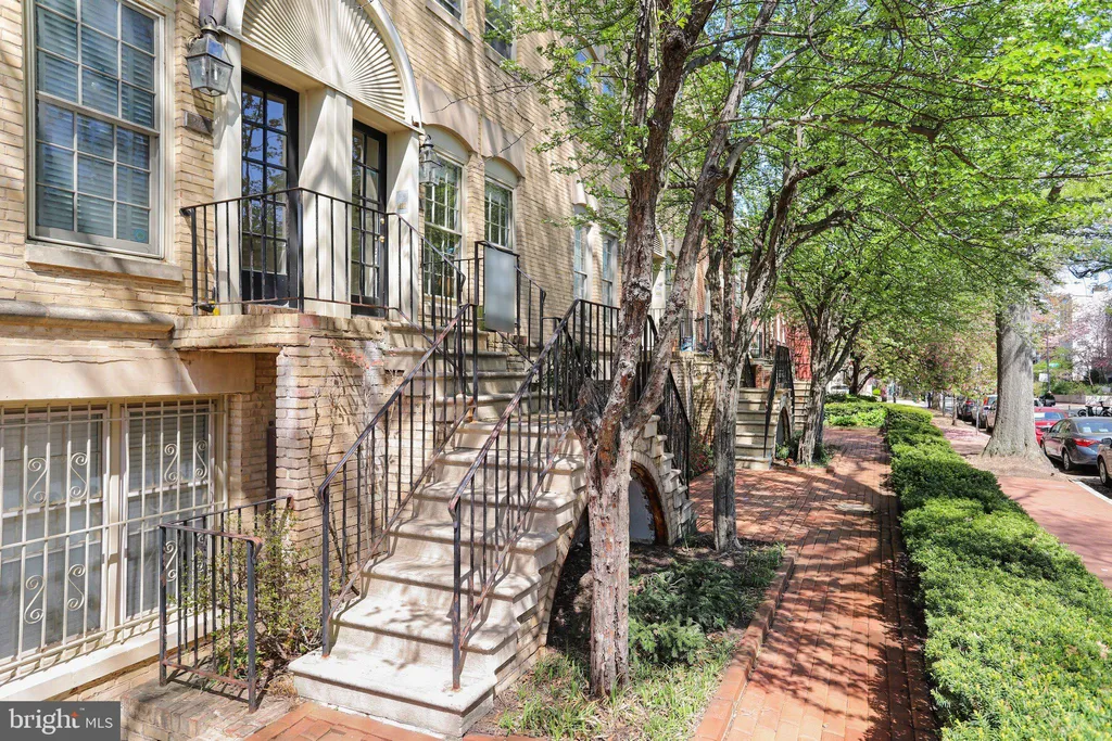212 3rd Street NE Unit A, Washington, DC 20002