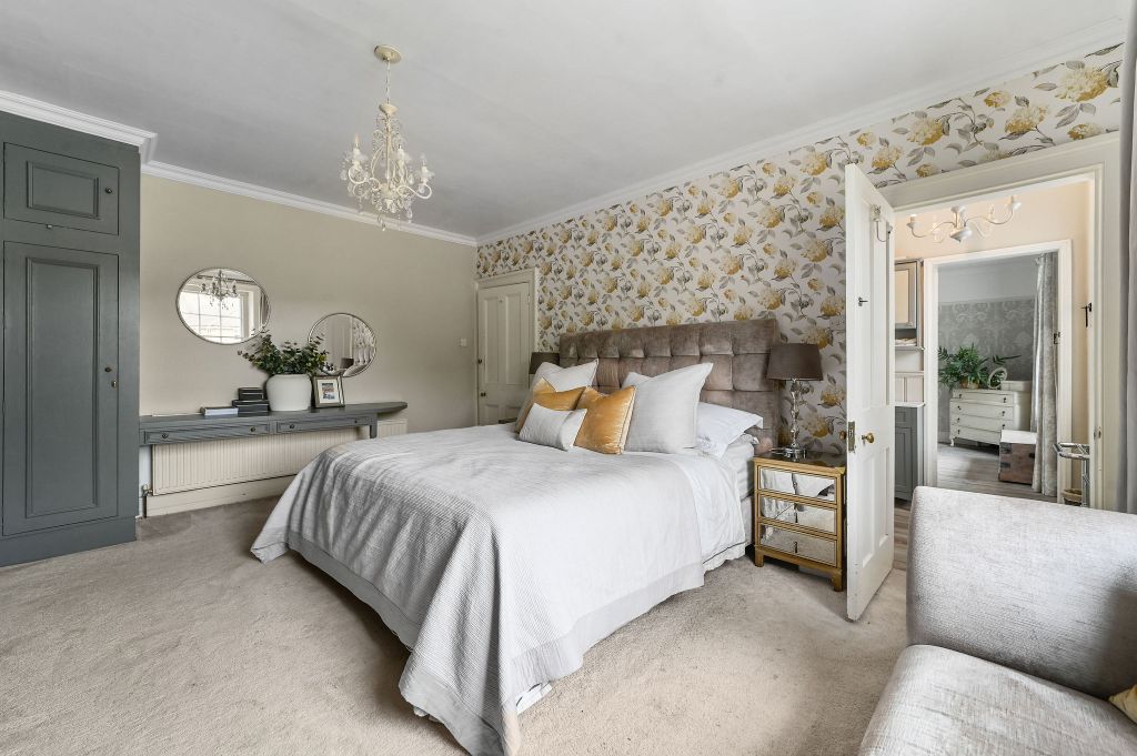 Additional image 29 of 5 bed detached house for saleLexden Road, Colchester CO3