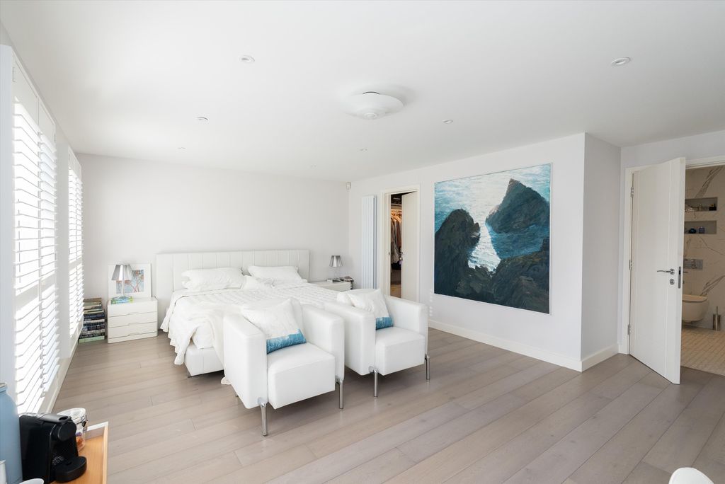 Additional image 9 of 4 bed detached house for saleHeathfield, Cobham, Surrey KT11