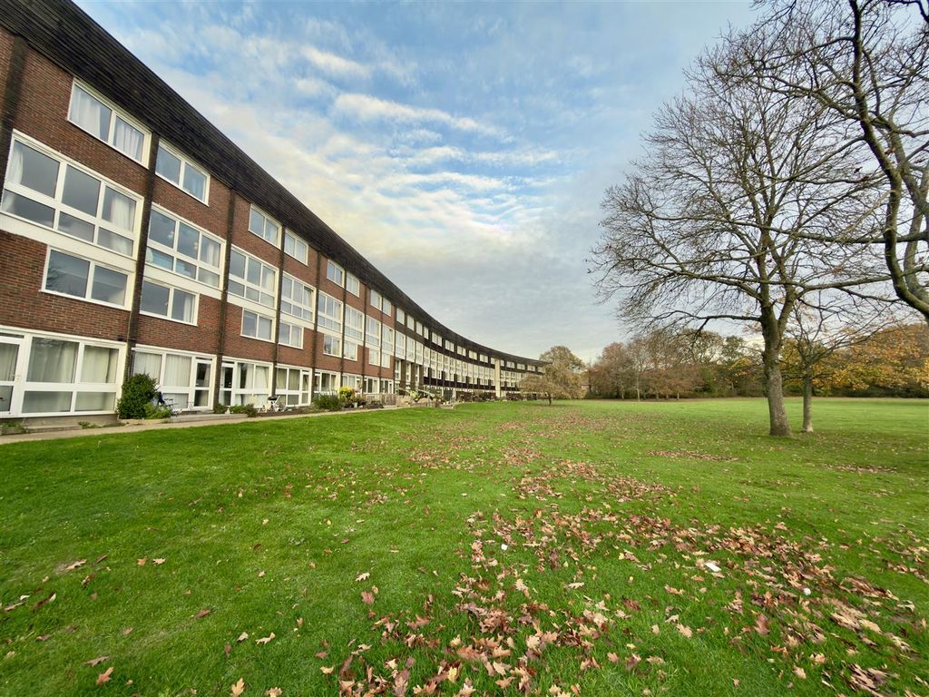 Additional image 2 of 2 bed flat for saleHailey Place, Cranleigh GU6