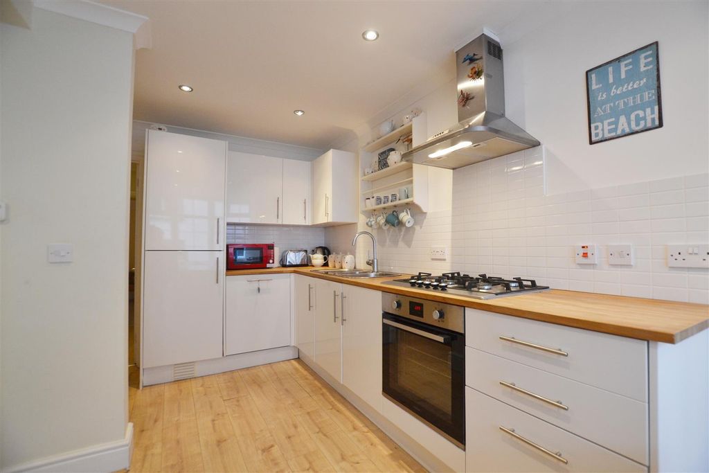 Additional image 7 of 2 bed flat for saleWogan Terrace, Saundersfoot SA69