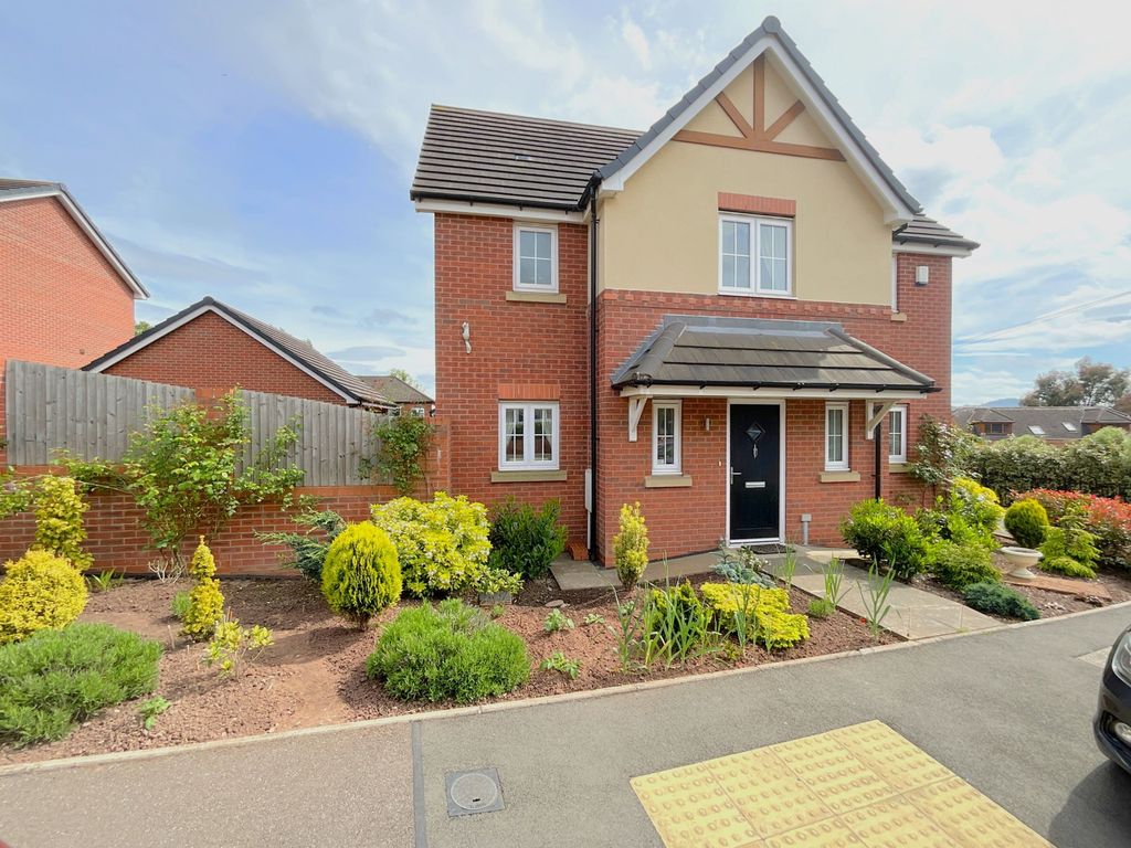 Additional image 2 of 4 bed detached house for saleHaden Cross Drive, Cradley Heath B64