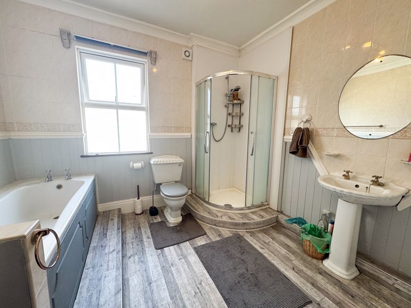 Additional image 8 of 4 bed semi-detached house for saleMill Road, Cleethorpes DN35