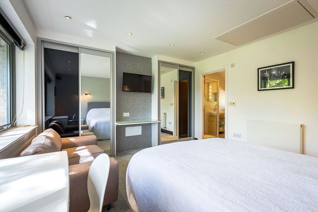 Additional image 17 of 4 bed detached house for saleGuildford Road, Cranleigh, Surrey GU6