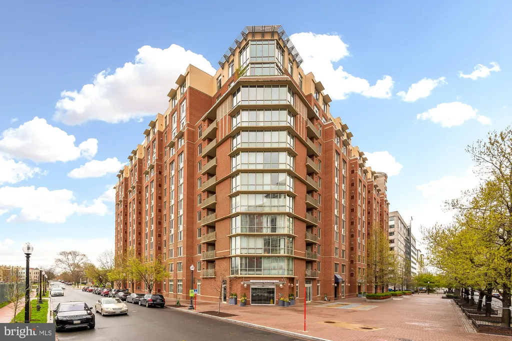 Additional image 2 of 1000 New Jersey Avenue SE Unit 728, Washington, DC 20003