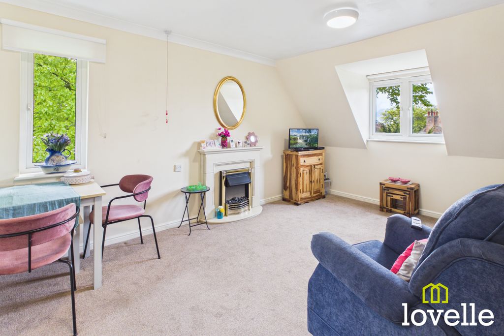 Additional image 7 of 2 bed flat for saleShardeloes Court Newgate Street, Cottingham HU16