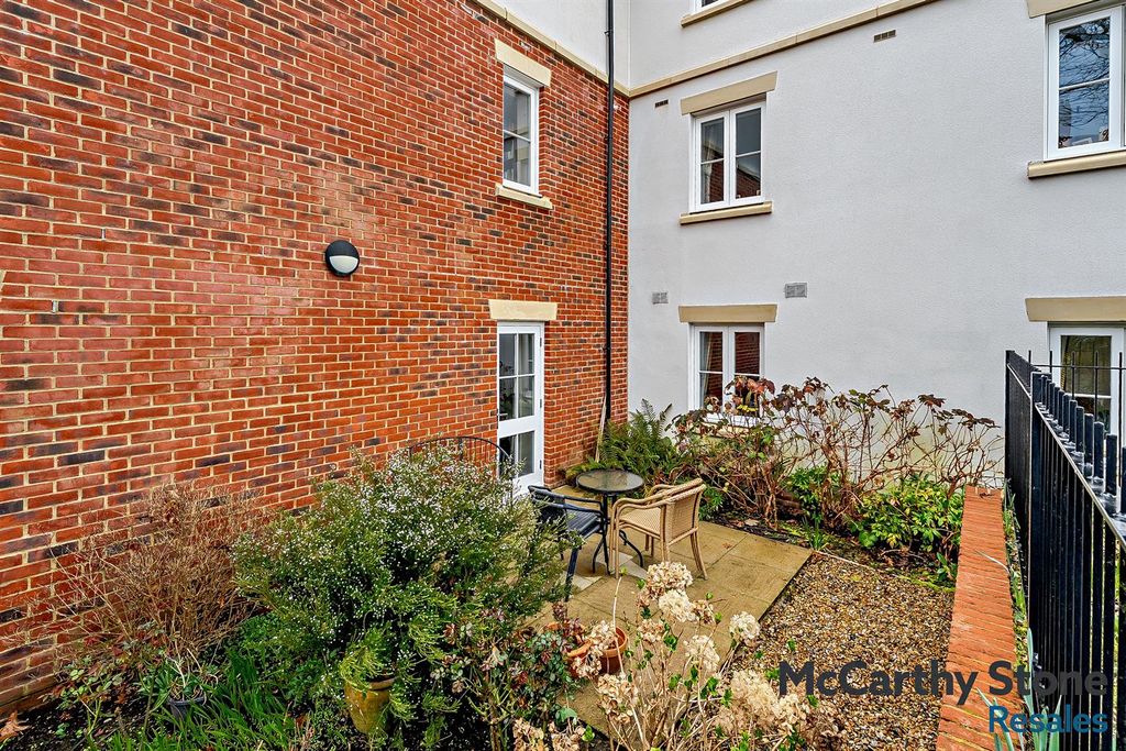 Additional image 5 of 2 bed flat for saleHorsley Place, High Street, Cranbrook, Kent TN17
