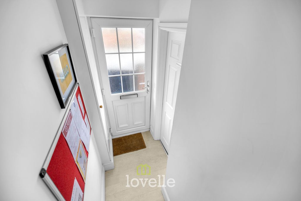 Additional image 2 of 4 bed end terrace house for saleThrunscoe Road, Cleethorpes DN35