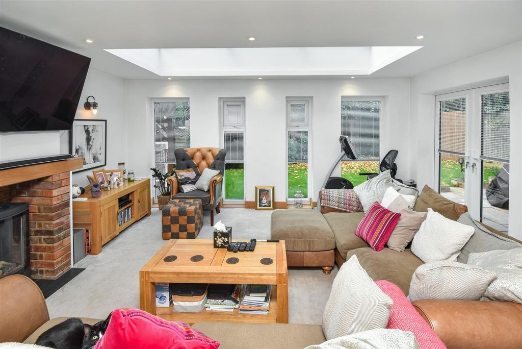 Additional image 7 of 6 bed detached house for saleNN17, Bramblewood Road, Weldon