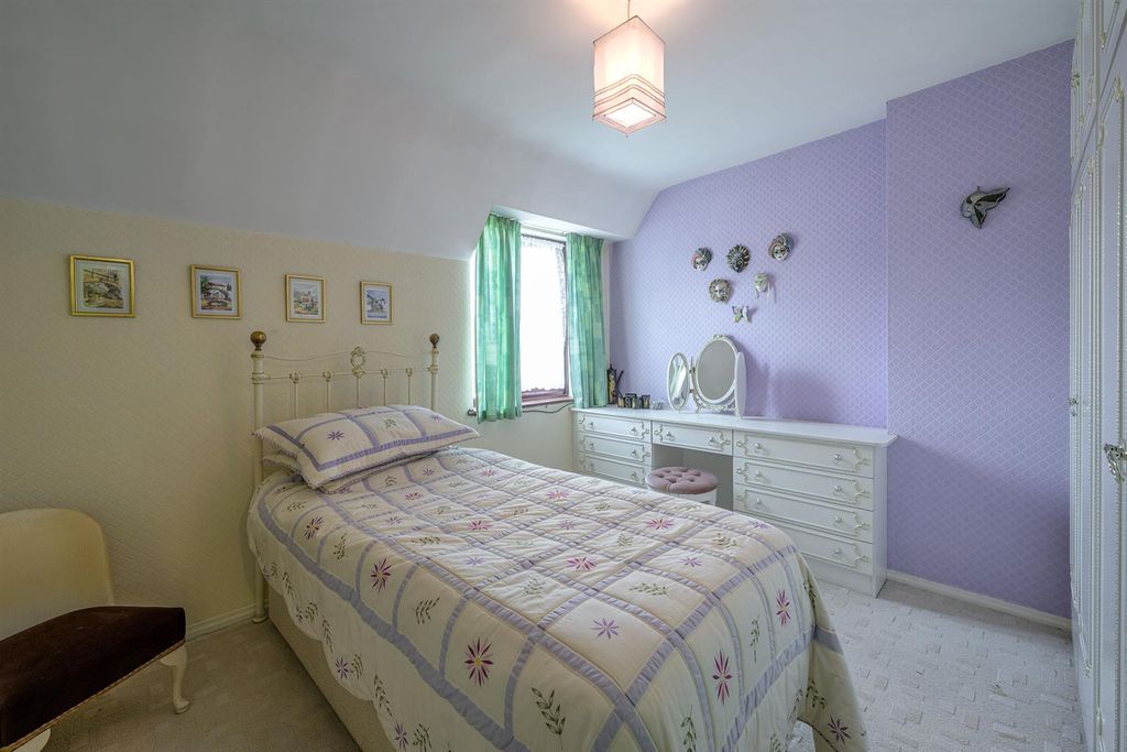 Additional image 7 of 3 bed semi-detached house for saleBarn Close, Cradley Heath B64